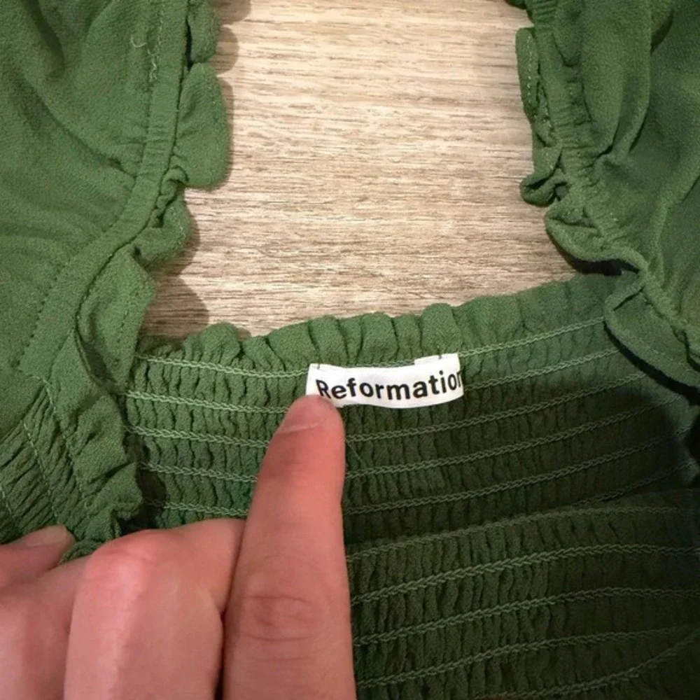 Reformation Pinto‎ Smocked Top Womens XS Green Moss Fitted Crop Blouse